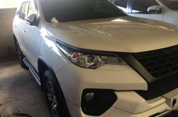 2018 TOYOTA Fortuner 2.4 G 4x2 Automatic White