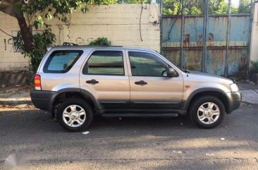 2005 FORD ESCAPE . automatic . all power 