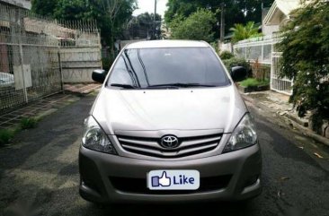 Toyota Innova e 2012 FOR SALE