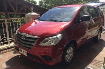 For sale TOYOTA Innova E automatic 2014