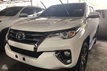 2018 Toyota Fortuner 2.4 G Manual Tranny Freedom White