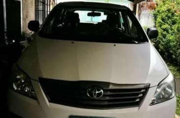 SELLING Toyota Innova J 2012