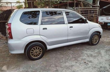 Slightly modified Toyota Avanza: 1.3 J 2010