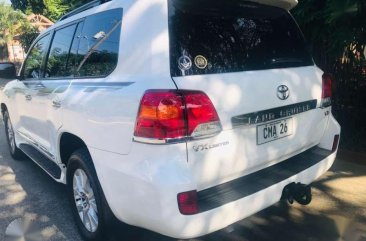 Toyota Landcruiser V8 AT 4x4 local 2011 FOR SALE