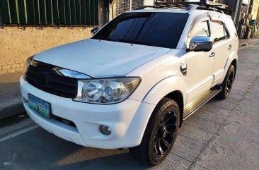 FOR SALE TOYOTA Fortuner 4x2 G 2010 Diesel A/T