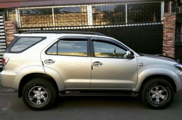 2008 Toyota Fortuner 2.5G. A/T. Turbo Diesel 1st lady owner