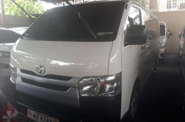 Toyota Hiace Commuter 2018 White-Located at Quezon City