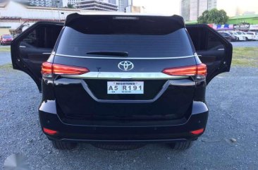 2018 Toyota Fortuner V 4x4 AT Diesel FOR SALE