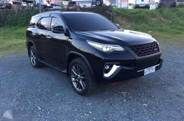 2018 Toyota Fortuner V 4x4 AT Diesel FOR SALE