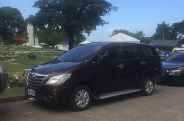 Toyota Innova E model 2014 FOR SALE