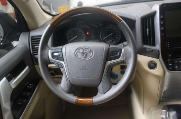 BNEW 2018 Toyota Land Cruiser Dubai Version VX Platinum Ed 