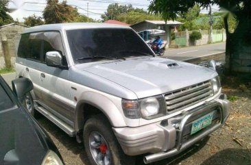 Mitsubishi Pajero diesel 4m40 engine 4x4 matic sale 285k slightly nego.