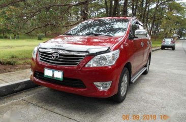 2012 dec Toyota Innova 2.5e diesel AT