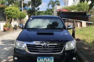 2013 Toyota Hilux E variant 4x2 manual with complete casa record