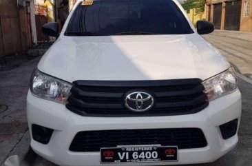 2017 Toyota Hilux white 17 mags diesel Manual transmission
