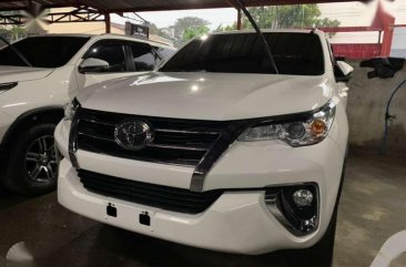 2018 TOYOTA Fortuner 24 G 4x2 Automatic Freedom White