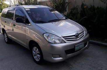 2009 TOYOTA Innova E diesel manual