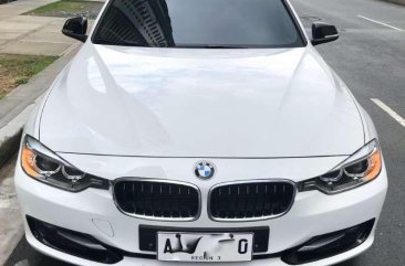 Bmw 328i Sport Line 20tkms AT 2014 