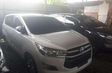 Toyota Innova J 2017 White Newlook-Located at Quezon City