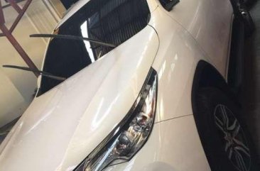 2017 TOYOTA Fortuner G automaticfreedom white