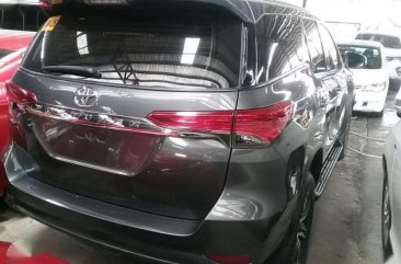 2017 TOYOTA FORTUNER 2.4 G 4X2 Manual Transmission