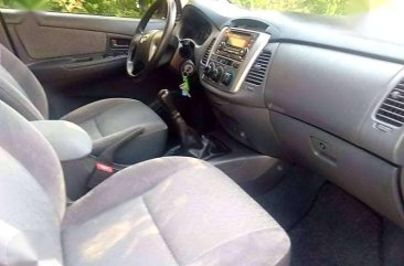 2012 TOYOTA Innova E Diesel FOR SALE