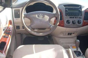 2008 Toyota INNOVA G . A-T . well kept 