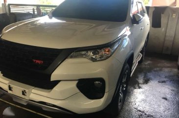 2018 TOYOTA Fortuner 2.4 G 4x2 Automatic White