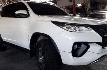 2018 Toyota Fortuner 2.4G Automatic Diesel White 