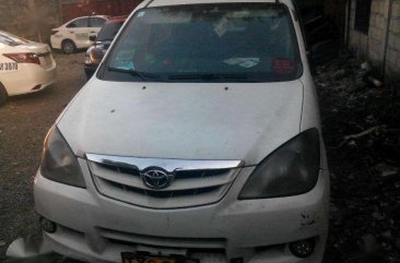 2009 model TOYOTA Avanza taxi