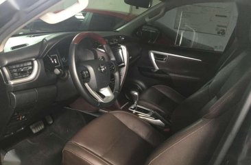 2017 TOYOTA Fortuner 24 V 4x2 Black Automatic