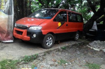 SELLING RED HYUNDAI Starex 2007