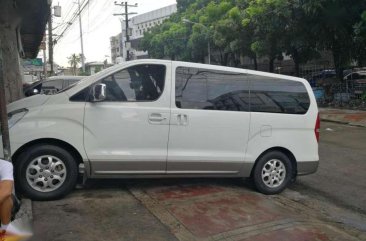 2010 HYUNDAI Starex automatic FOR SALE