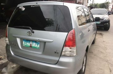 TOYOTA Innova e 2010 diesel FOR SALE