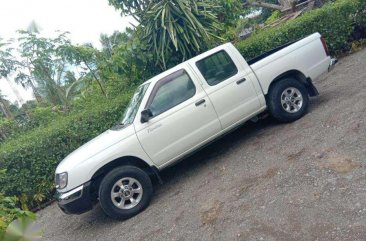 Nissan Frontier 4x2 manual diesel 2000 for sale 