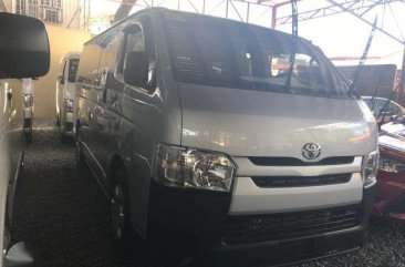 2018 Toyota Hiace Commuter 3.0L Silver GAS