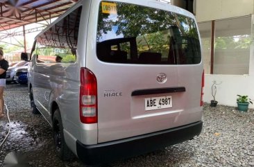 TOYOTA Hiace 2.5 Commuter 2016 Manual Silver