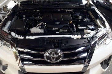 2018 Toyota Fortuner 2.4G Manual Diesel White 2tkms 