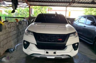 TOYOTA Fortuner 2.4 G 4x2 2018 Automatic White