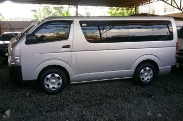 2018 TOYOTA HI ACE COMMUTER 3.0 Manual Transmission