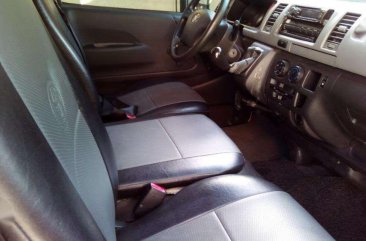 For sale Toyota Hiace commuter 2011 model Diesel