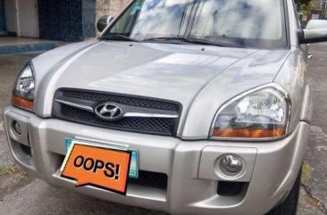 Selling Hyundai Tucson 2009 CVVT