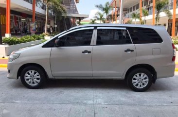 FOR SALE!!! Toyota Innova E gas 2012