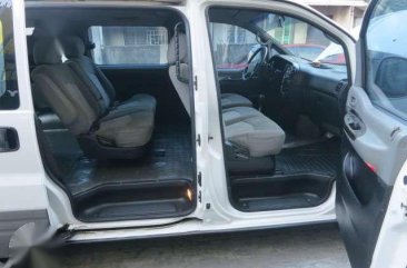 2006 HYUNDAI STAREX CRDi - diesel engine . AT 