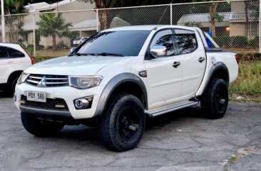 For Sale Mitsubishi Strada 2.5 4x4 TOP OF THE LINE 2011