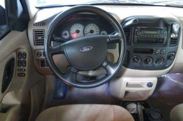 2005 FORD ESCAPE : automatic . fresh 