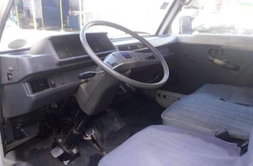 2009 Mitsubishi L300 FB Manual transmission