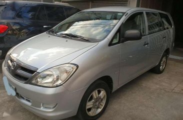 Toyota Innova J 2005 Gas FOR SALE