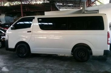 2017 TOYOTA HI ACE COMMUTER 3.0 Manual Transmission