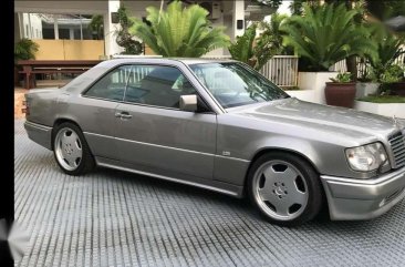 Mercedes Benz E320 ce W124 1993 sports Line complete paper